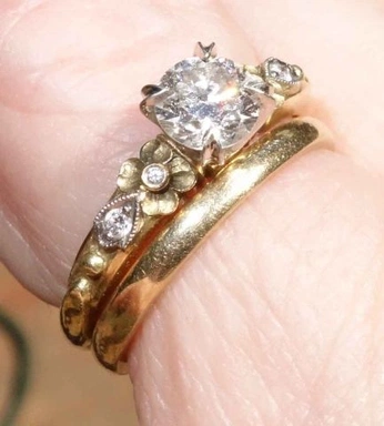 A cover of "engagement/wedding rings" cluster. The owner is iamjordan. The cluster consists of 5 elements.