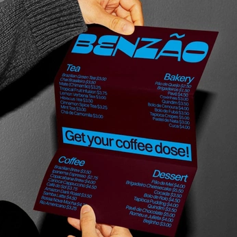 A cover of "Couleurs" cluster. The owner is paulvmd. The cluster consists of 1 element.