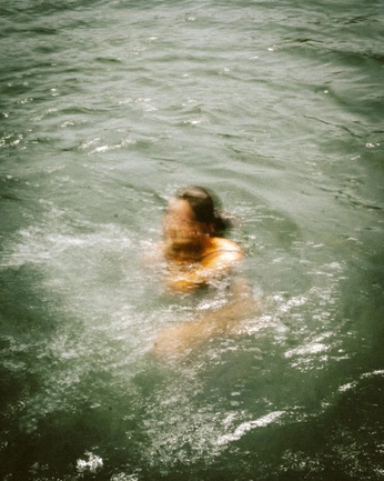 A cover of "Feeling" cluster. The owner is miche.rem. The cluster consists of 1 element.