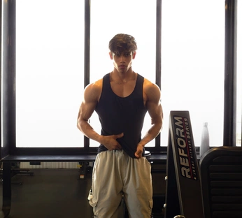 A cover of "Body" cluster. The owner is prashantcreates. The cluster consists of 2 elements.