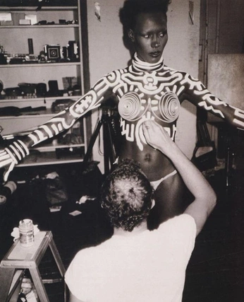 A cover of "Creators" cluster. The owner is whittany. The cluster description is "World shifters, writers, artists, creatives  ". The cluster consists of 2 elements.