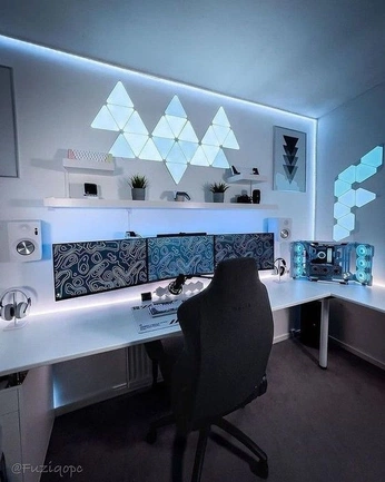 A cover of "Battlestations" cluster. The owner is smh. The cluster consists of 6 elements.