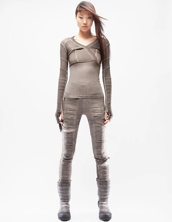 A cover of "DEMOBAZA" cluster. The owner is trinityloeffler. The cluster consists of 17 elements.