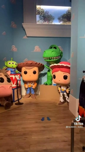 A cover of "lokalizacje" cluster. The owner is kikimorabood. The cluster consists of 29 elements.