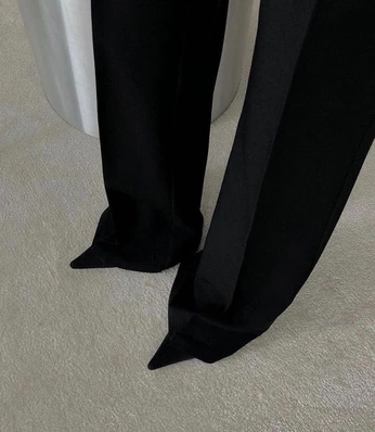 A cover of "endless" cluster. The owner is srbuho. The cluster consists of 19 elements.