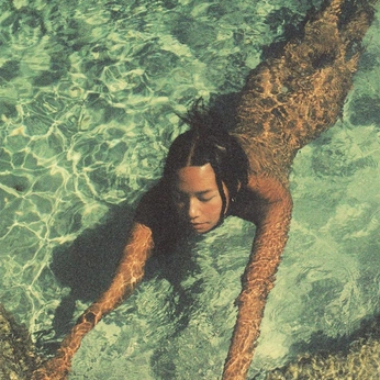 A cover of "Tropics" cluster. The owner is tayalexis. The cluster consists of 358 elements.