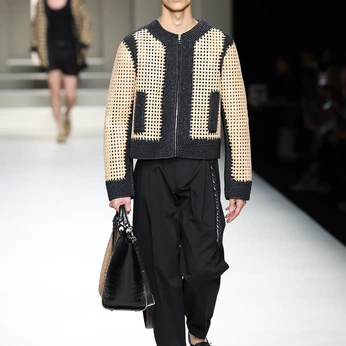 A cover of "Wardrobe" cluster. The owner is kmbottone. The cluster consists of 40 elements.