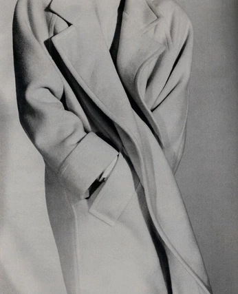 A cover of "عکاسی" cluster. The owner is elahehasani. The cluster consists of 2 elements.