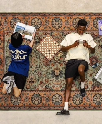 A cover of "life" cluster. The owner is reasy. The cluster consists of 46 elements.