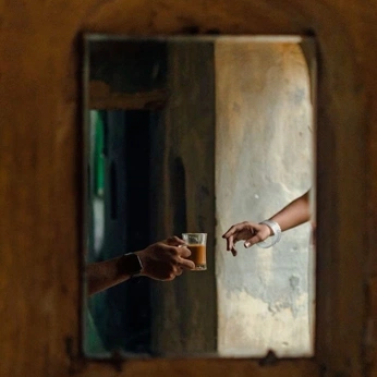 A cover of "Visual Poetry" cluster. The owner is phiiliii. The cluster consists of 56 elements.