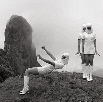 A cover of "pose" cluster. The owner is krasotka. The cluster consists of 3 elements.