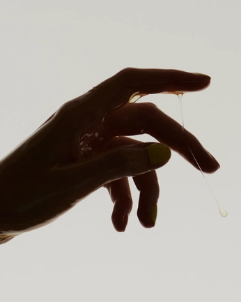 A cover of "honey" cluster. The owner is thievi. The cluster consists of 61 elements.