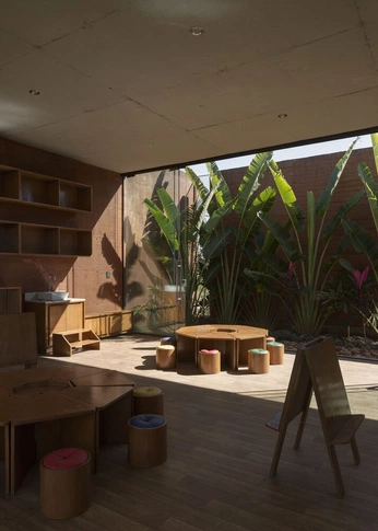 A cover of "idk.5" cluster. The owner is saint.runaway. The cluster consists of 17 elements.