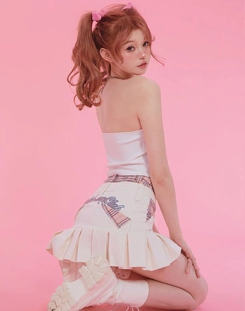 A cover of "Pozy inspo" cluster. The owner is glassdaemon. The cluster consists of 94 elements.