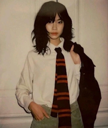 A cover of "Art References" cluster. The owner is thelonelyastro. The cluster consists of 2227 elements.