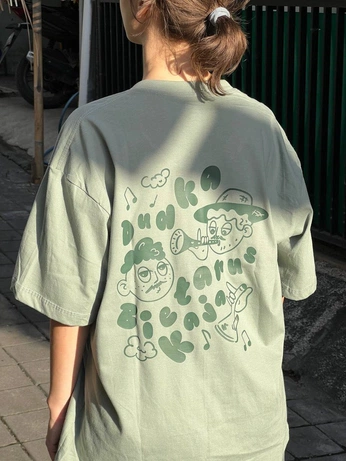 A cover of "merch" cluster. The owner is dashimi. The cluster consists of 8 elements.