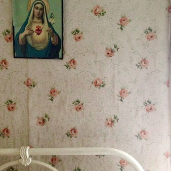 A cover of "it started around 1975" cluster. The owner is franc1s. The cluster consists of 80 elements.