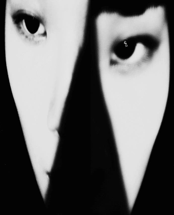 A cover of "Abstract" cluster. The owner is daisytamsoy. The cluster consists of 24 elements.