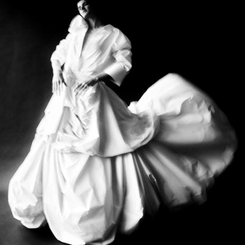 A cover of "BW Portraits - Form" cluster. The owner is aeternusx. The cluster consists of 86 elements.