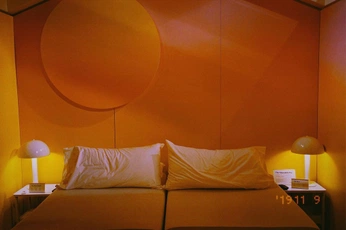 A cover of "bedroom" cluster. The owner is milladevries. The cluster consists of 14 elements.