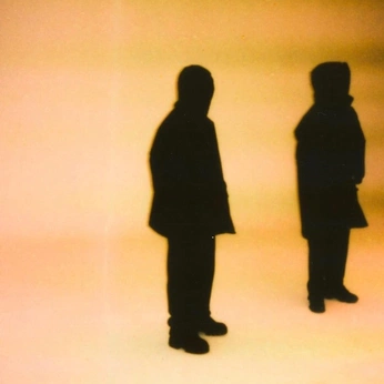 A cover of "people" cluster. The owner is ravsh2n. The cluster consists of 123 elements.