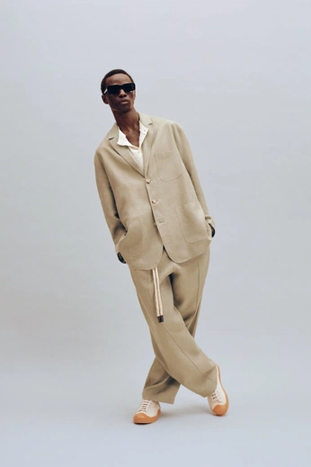 A cover of "art direction" cluster. The owner is ryleecambria. The cluster consists of 2 elements.