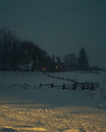 A cover of "Viridian odyssey karolyi" cluster. The owner is csillagszemu. The cluster consists of 5 elements.