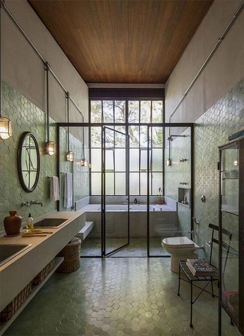 A cover of "Gallatin" cluster. The owner is lp001. The cluster consists of 16 elements.