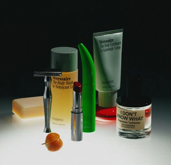 A cover of "2506.cosmetics" cluster. The owner is aeaejinny. The cluster consists of 38 elements.