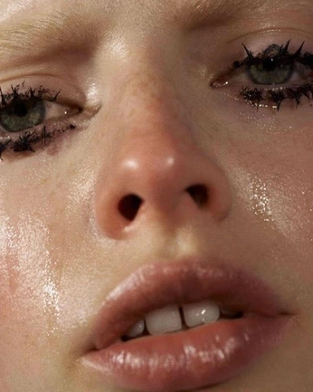 A cover of "eye" cluster. The owner is cathy0u. The cluster consists of 6 elements.